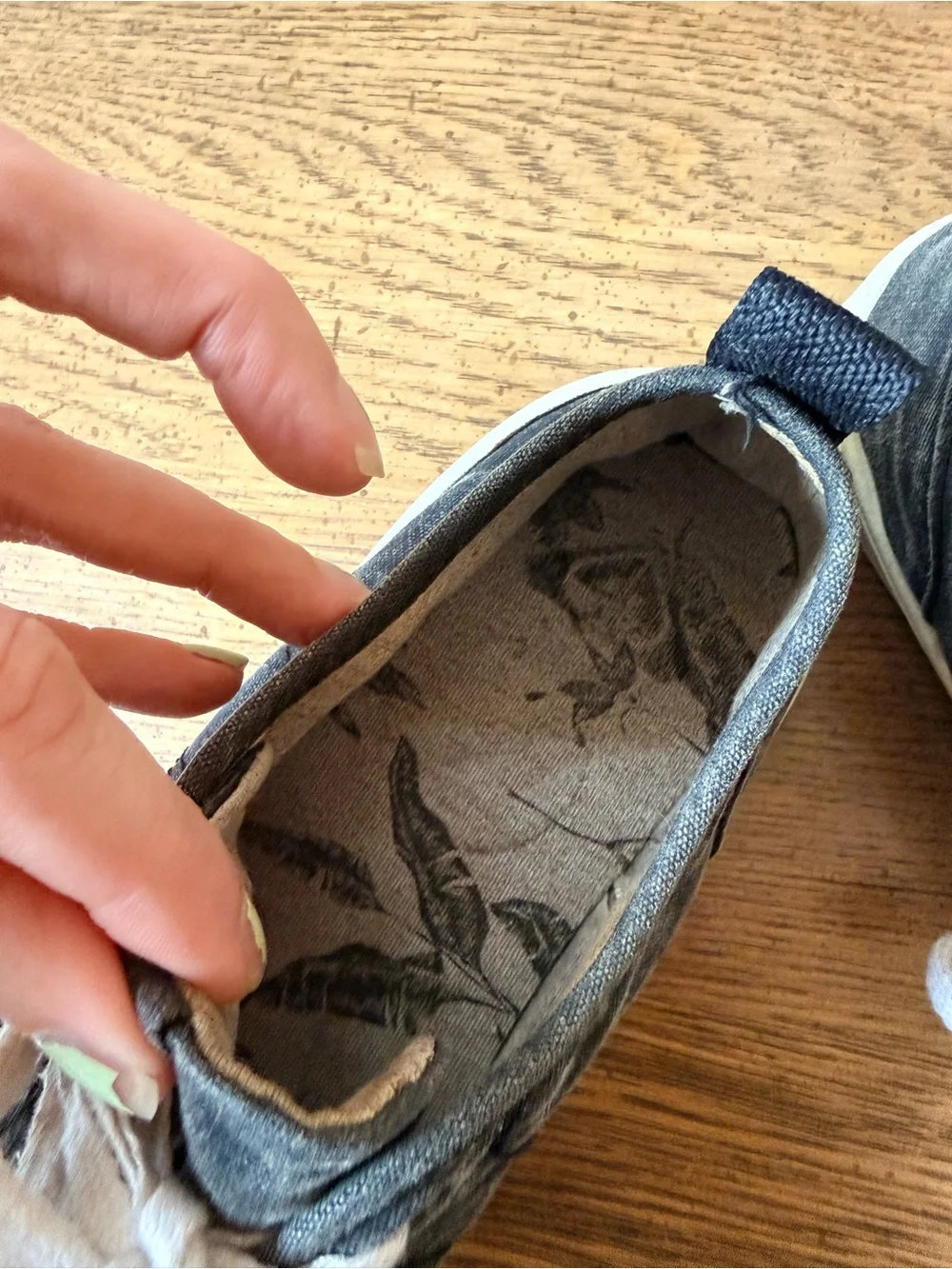 Roxy Black Canvas Low-Top Sneakers